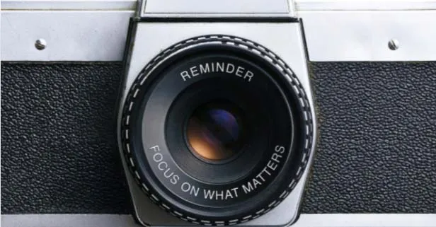 ikonick camera